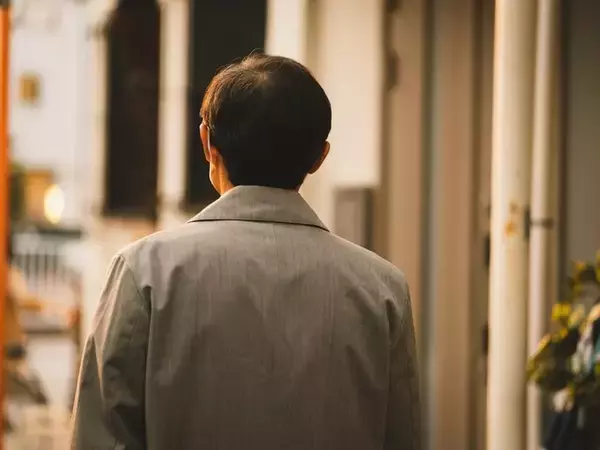 「ばかばかしいと思っていました」世帯年収1200万円・58歳男性が“旅行”のために真っ先に削った支出