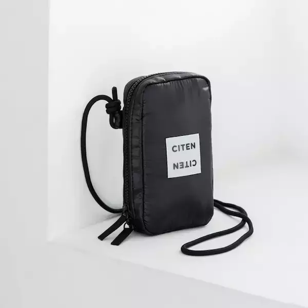「扇形に開く収納力、地味にすごい。「多機能スマホショルダーバッグ」付き『CITEN 多機能スマホショルダーバッグBOOK』7月27日発売」の画像
