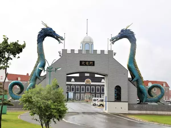 カップルで行きたいと思う「北海道の道の駅」ランキング！ 2位「サンフラワー北竜」を抑えた1位は？【2025年調査】