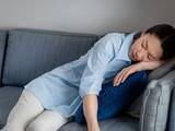 「エアコンを控えて熱中症気味に…かえって医療費がかさんだ33歳女性が痛感「節約より優先すべきこと」」の画像1