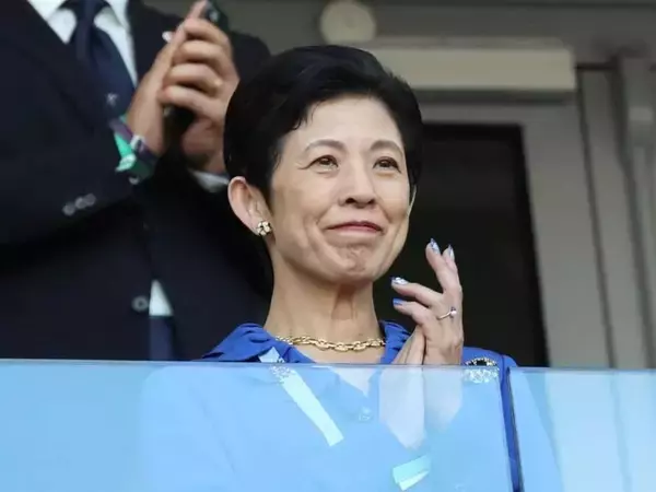 2026年W杯の前に知るべき、皇室外交の凄み。102年ぶりの露訪問、久子さまが「青い服」に込めた真意