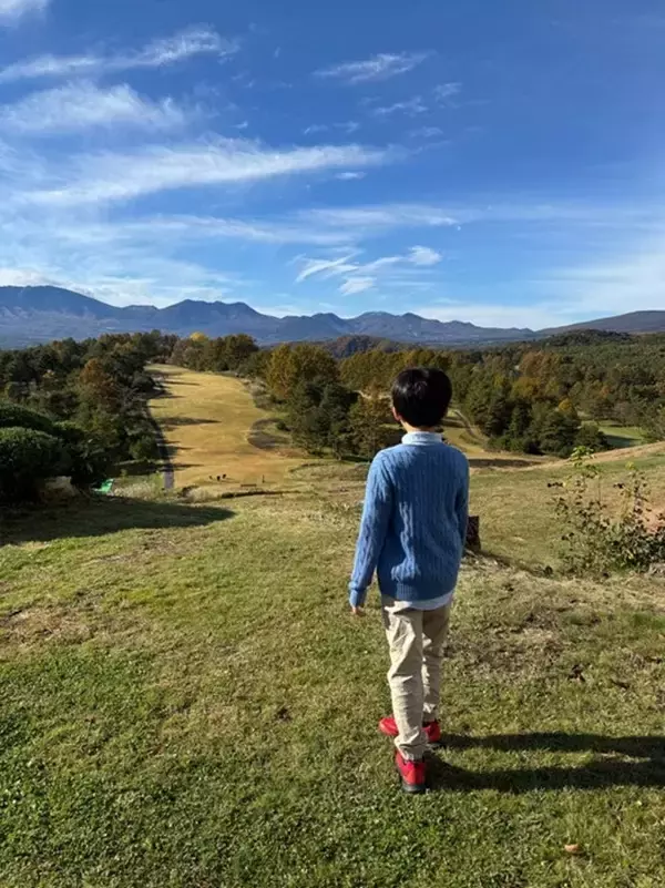 料理研究家・桜井奈々、旅行先での景色に感動「絶景すぎる」