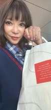 堀ちえみ、子ども達のために購入した土産を公開「博多駅のおみやげ本舗で」