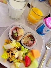高橋英樹、ハワイでの朝食を公開「美味しそう」「羨ましい」の声