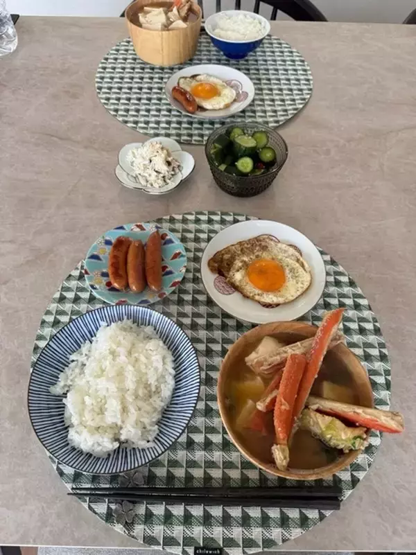 花田虎上、豪華な汁物が並んだ1日の食事を公開「最高の朝食でした」
