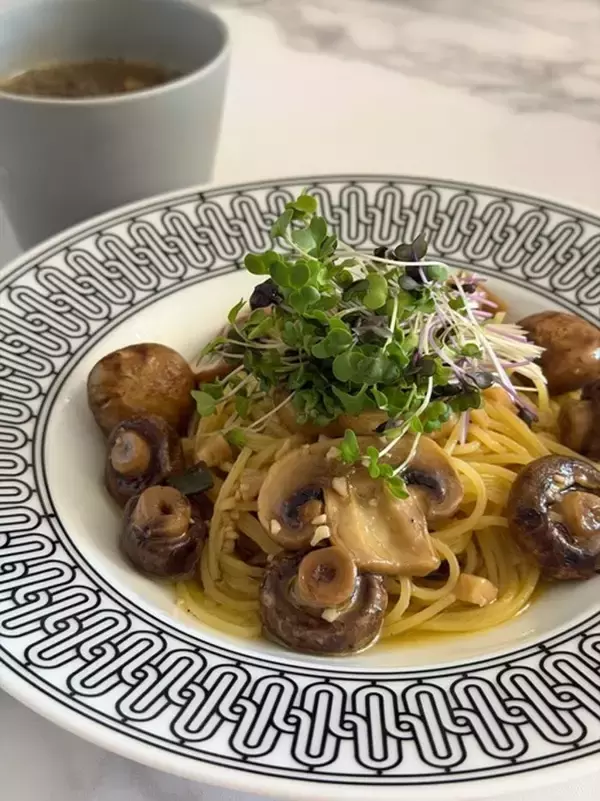 川崎麻世、妻が作った豪華な手料理を絶賛「想像以上の美味しさだ」