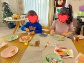 小倉優子、子ども達と菓子作りをした様子を公開「子ども達がアイシングをしました！」