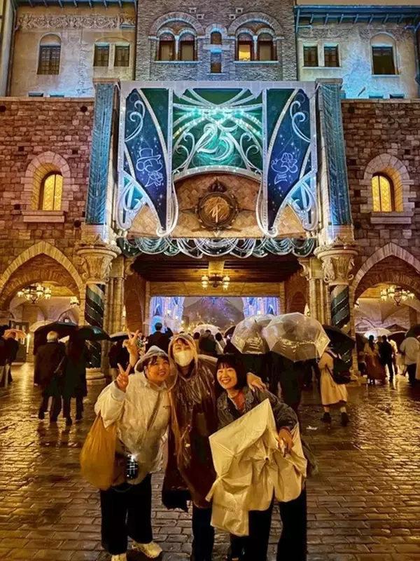 北斗晶、貸し切りのTDSを満喫「アトラクションは8個乗れて大満足」