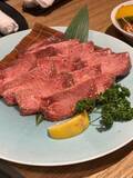 「佐藤弘道、ハードな一日を終え自分へのご褒美「疲れた時は肉が食べたくなる」」の画像1