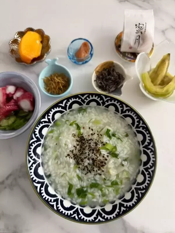 川崎麻世、妻が作った七草粥を絶賛「独特の野菜の旨味があり俺は大好きです」