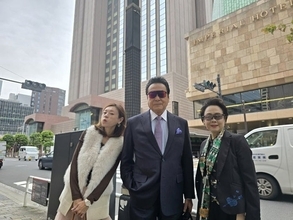 高橋英樹、娘・高橋真麻&妻との“親子デート”を報告「嬉しい私!」