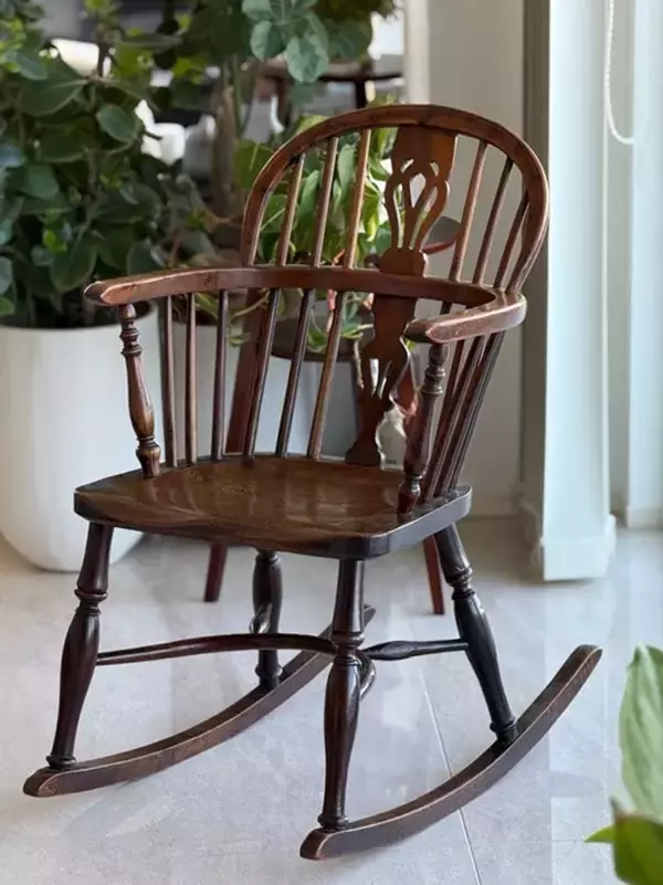 「戸田恵子、松尾芸能賞受賞の記念にロッキングチェアを購入「自分にご褒美だ！」」の画像