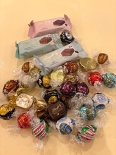 上原さくら、娘とチョコレート選びを満喫「ちょっと買いすぎたかな」