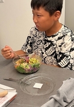 小原正子、旅先で長男を襲ったハプニングを報告「いたいーー！！！！と泣き顔」