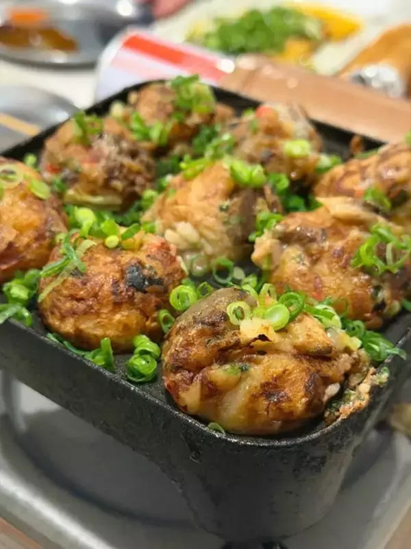 川崎麻世『串カツ田中』でハマるたこ焼きのアレンジを紹介「これは美味い」