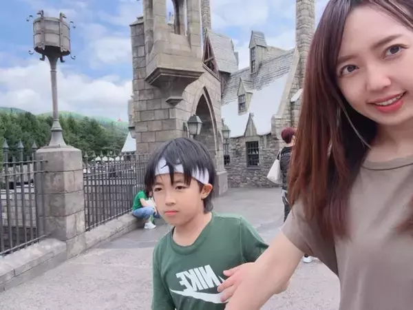 川崎希、長男へのサプライズで大阪旅行へ「夏休みずっとユニバーサル行きたいと」