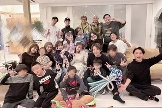 辻希美、夫・杉浦太陽の誕生日をサプライズで祝福「元気でかっこいいパパで居てね」