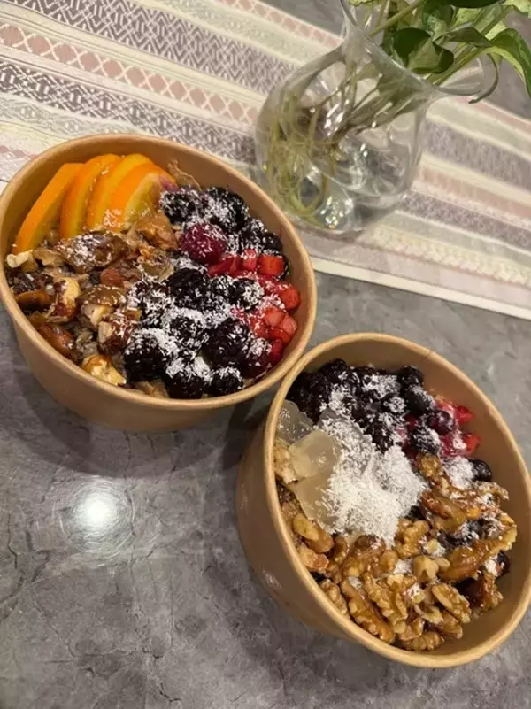 堀ちえみ、娘のリクエストで夕食にアサイーボウル「もうね、楽しすぎです」