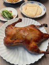 花田虎上、業務スーパーで購入した品で夕食「ずっと北京ダックをいっぱい食べたかった」