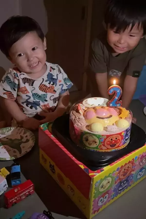 美優、次男の誕生日ケーキを紹介「箱だけでもめちゃめちゃ可愛くって」