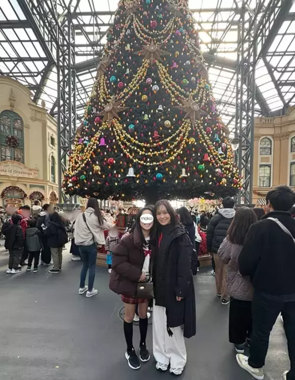 花田虎上の妻、クリスマス仕様のディズニーを満喫「かわいかったなー」