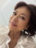 「堀ちえみ、韓国で夫と受けた美容医療を報告「身体もラクになりました」」の画像1