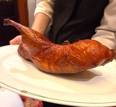 藤あや子、美川憲一とお気に入りの店で堪能した料理「ここの北京ダックはNo.1」