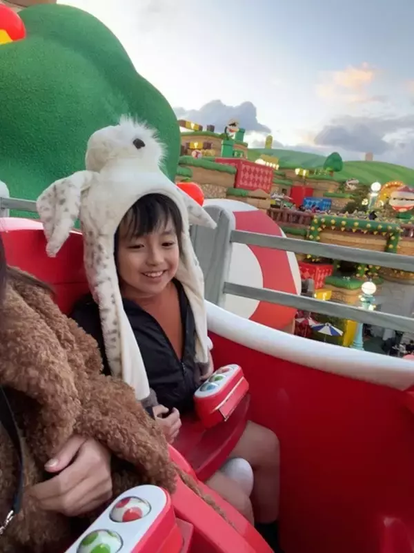川崎希、息子とUSJで75分並んだことを報告「足がクタクタになりつつ笑」