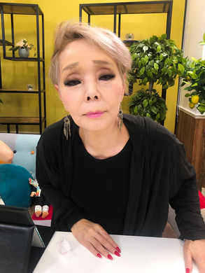 研ナオコ ドすっぴんからのメイク動画公開 マネジャーの辛口コメがジワジワくる 人 食いましたよね 1 2 ねとらぼ