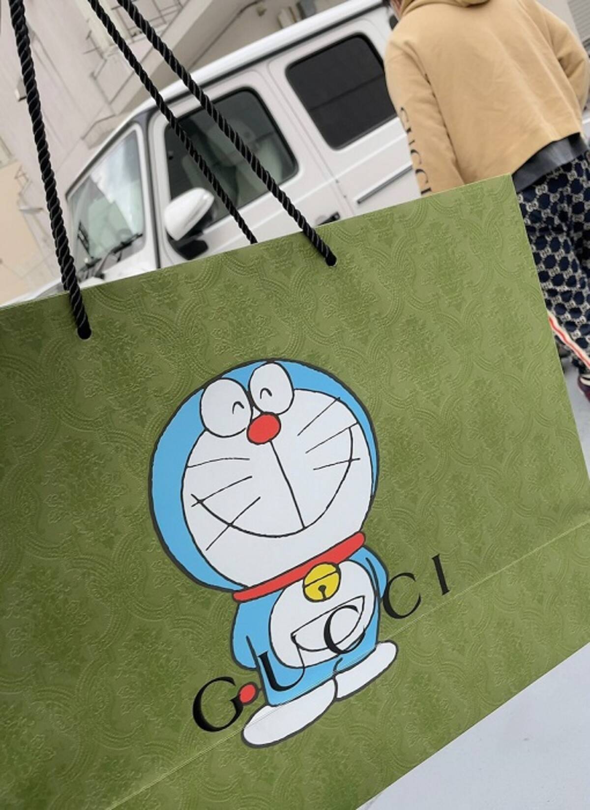 アレク 妻 川崎希に買ってもらった gucci を紹介 14万8500ドラ 2021年2月3日 エキサイトニュース