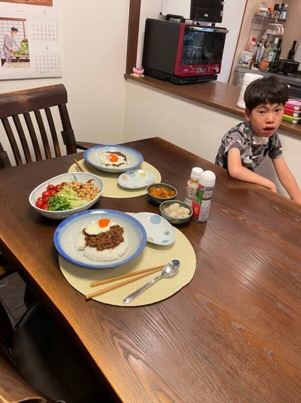 野田聖子氏 母の日に息子から 熱烈キッス ありがと 21年5月10日 エキサイトニュース