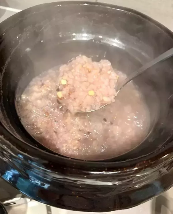 藤あや子、特注の土鍋で1時間かけて炊いたおかゆ「身体も喜んでる～」