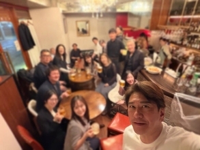 川崎麻世、妻の店を手伝い貸切パーティの様子を報告「板について来た感じです」