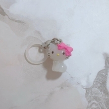 「入手困難？！」娘が並んでゲットしたカプセルトイの品を紹介「つけるだけでめちゃ可愛くなる」