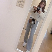 3色買いした『ユニクロ』の“神パンツ”を紹介「今買うべきだよー！！」