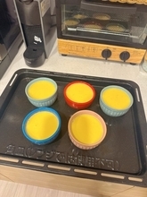 小倉優子、三男と一緒に作ったプリンを長男が絶賛「蒸し焼きにしました」