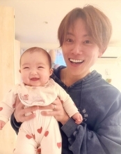 杉浦太陽、長女・希空が撮影した次女との2ショットを公開「最高の笑顔」