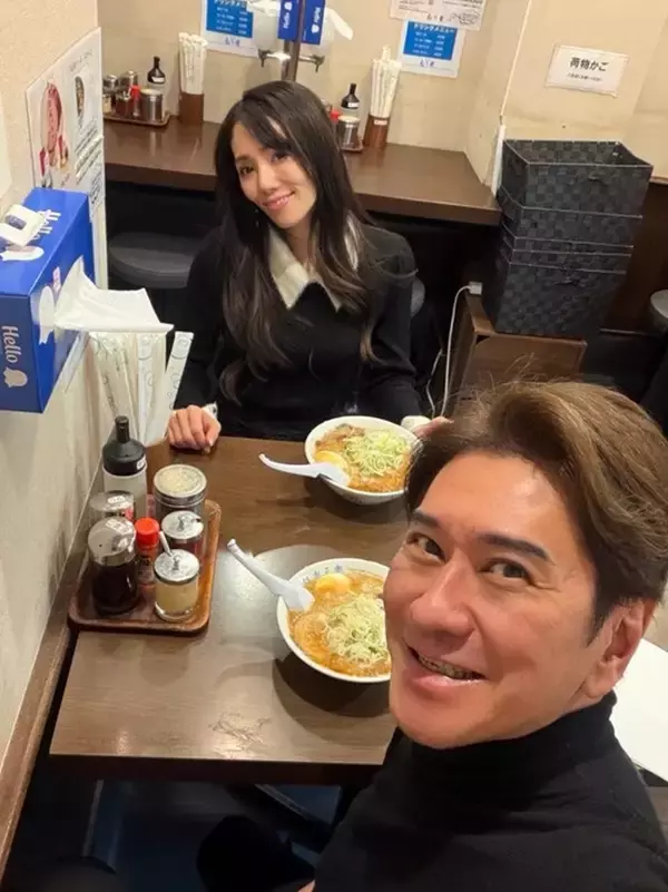 川崎麻世、妻と訪れたラーメン店を多数紹介「我々案外ラーメン好き」