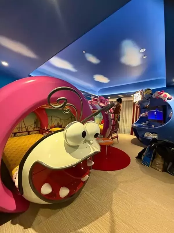 川崎希、ミニオンルームの内装を絶賛「部屋から出たくなくなるくらい笑」