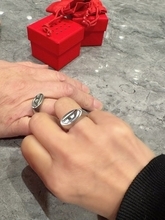 堀ちえみ、夫とお揃いのリングを購入したことを報告「またオソロが増えたね」