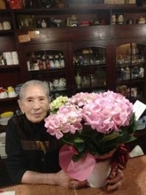 川崎麻世、91歳で現役の母に感謝「元気でいてくれる母に心から感謝します」