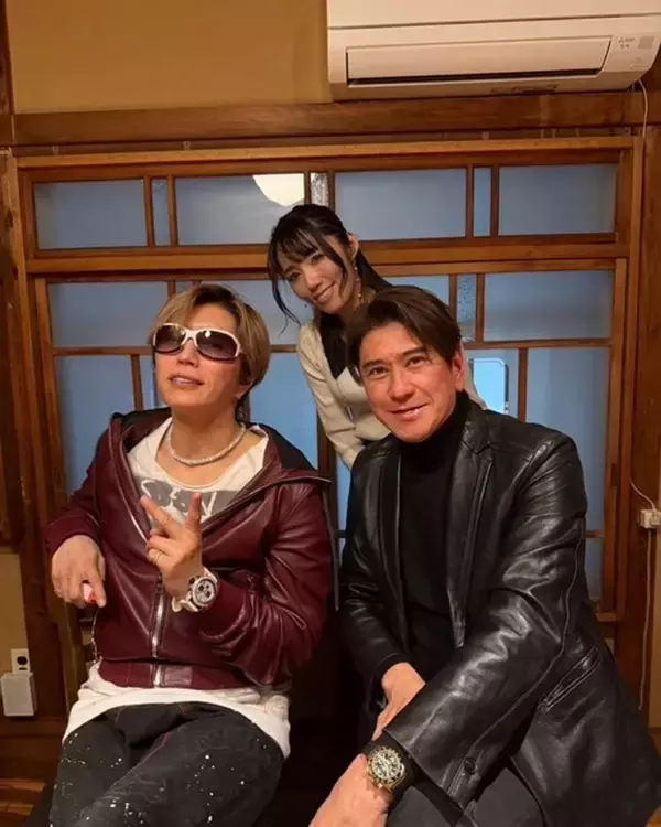川崎麻世、妻とGACKTの公演へ「後ろ姿がとにかく美しい」