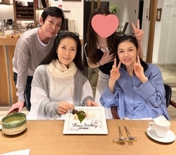 藤あや子、坂本冬美の誕生日を祝福「健康で笑顔いっぱいの日々を送りましょうね」