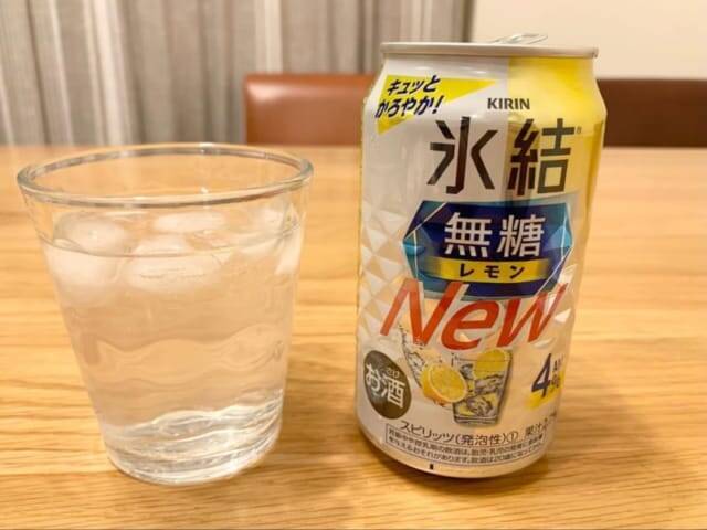 甘くないのに飲みやすい！話題の「スッキリ系缶チューハイ」を各社6種飲み比べてみた