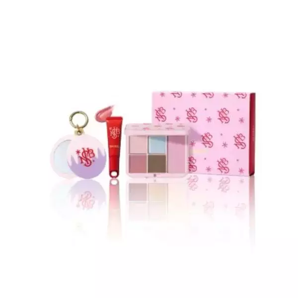 「《2025年クリスマスコフレ》ロマンティックなホリデーメイクが楽しめるコスメセット3選」の画像