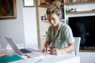 【資格取得】2026年は新しい資格を取ってみない？30代女性におすすめの資格4選