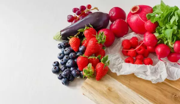 「春のゆらぎ肌は「食事」で整える。管理栄養士が教える“酸化させない食べ方”」の画像