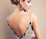 「【めざせ背中美人！】ズボラでも出来る「背中ニキビ」撃退法とは？」の画像1