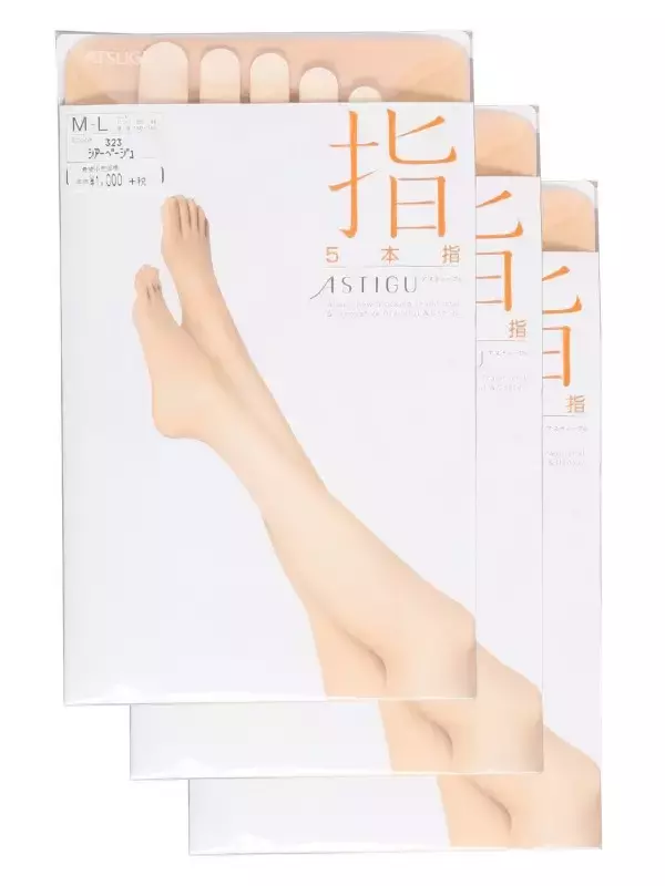 「「足が臭い…」蒸れが気になる夏場のストッキング対策」の画像