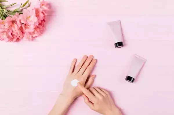 【限定発売】香りに癒されるハンドクリーム3選！乾燥を防いでうるおう指先に